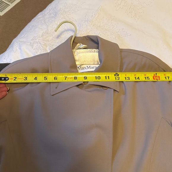 Brand new. Never been used. MaxMara Beautiful suits for Women for all occasions - Picture 16 of 16